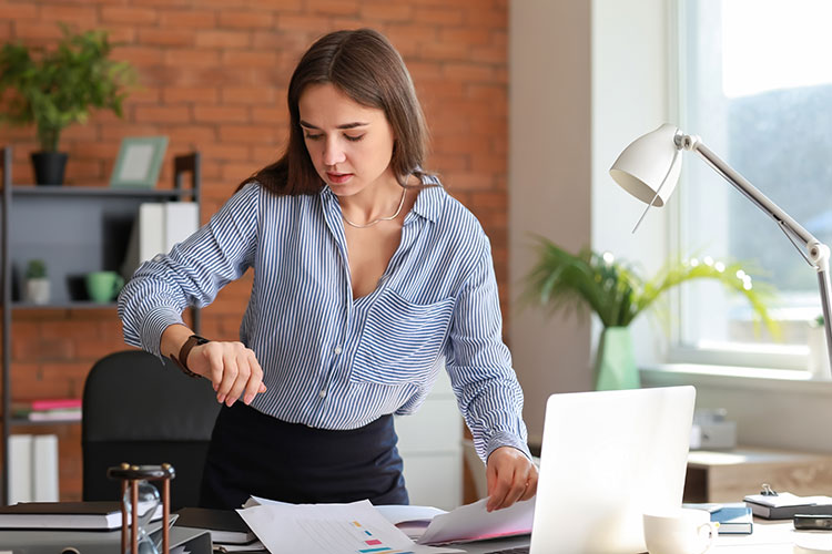 woman lodging taxes after deadline