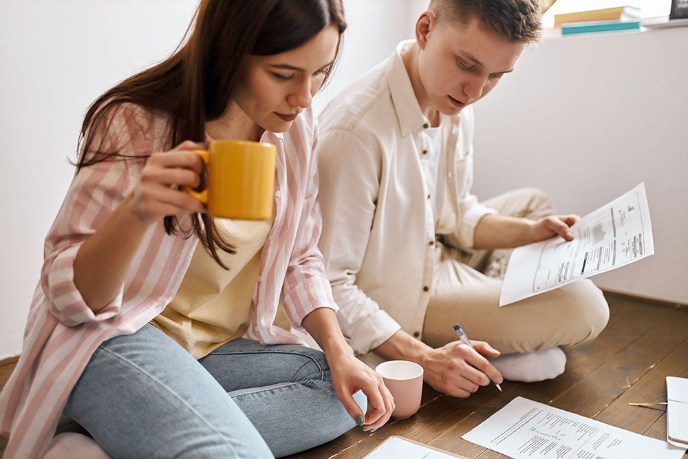 couple discussing tax options