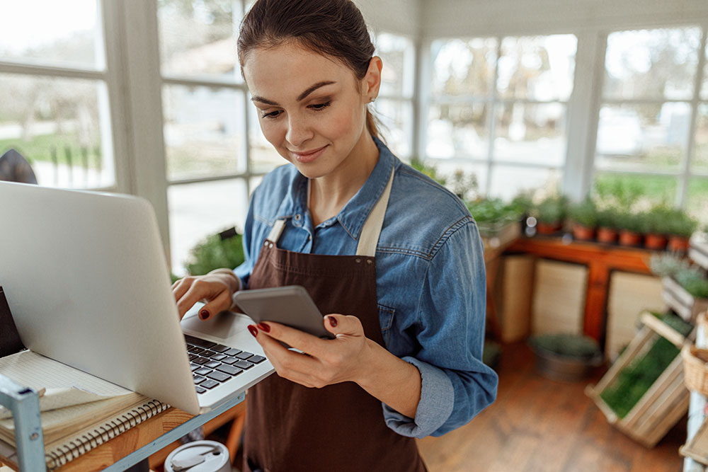 female freelance sole trader pandemic