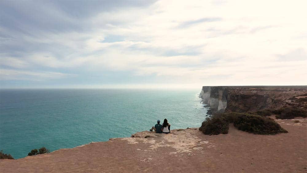 working holiday couple travelling in australia